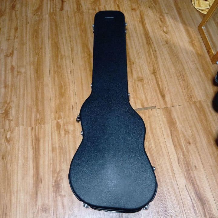 エレキベース用 ハードケース　鍵付き