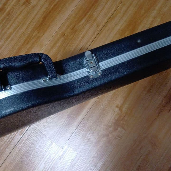 エレキベース用 ハードケース　鍵付き