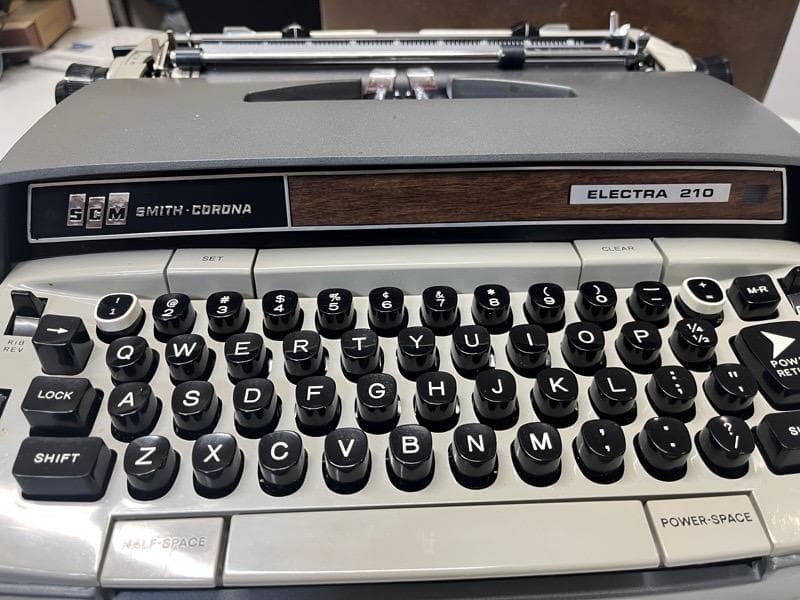 SMITH−CORONA 　ELECTRA 210 タイプライター　動作品