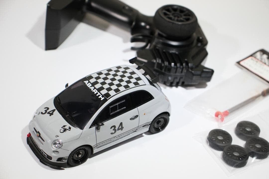 京商ミニッツMR-03 HM FHSS アバルト 695 アセットコルセ セット