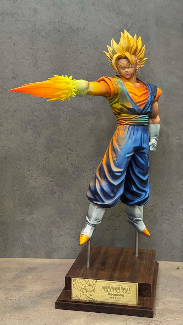 孫悟空 PVC フィギュア 攻撃ポーズ 台座付き