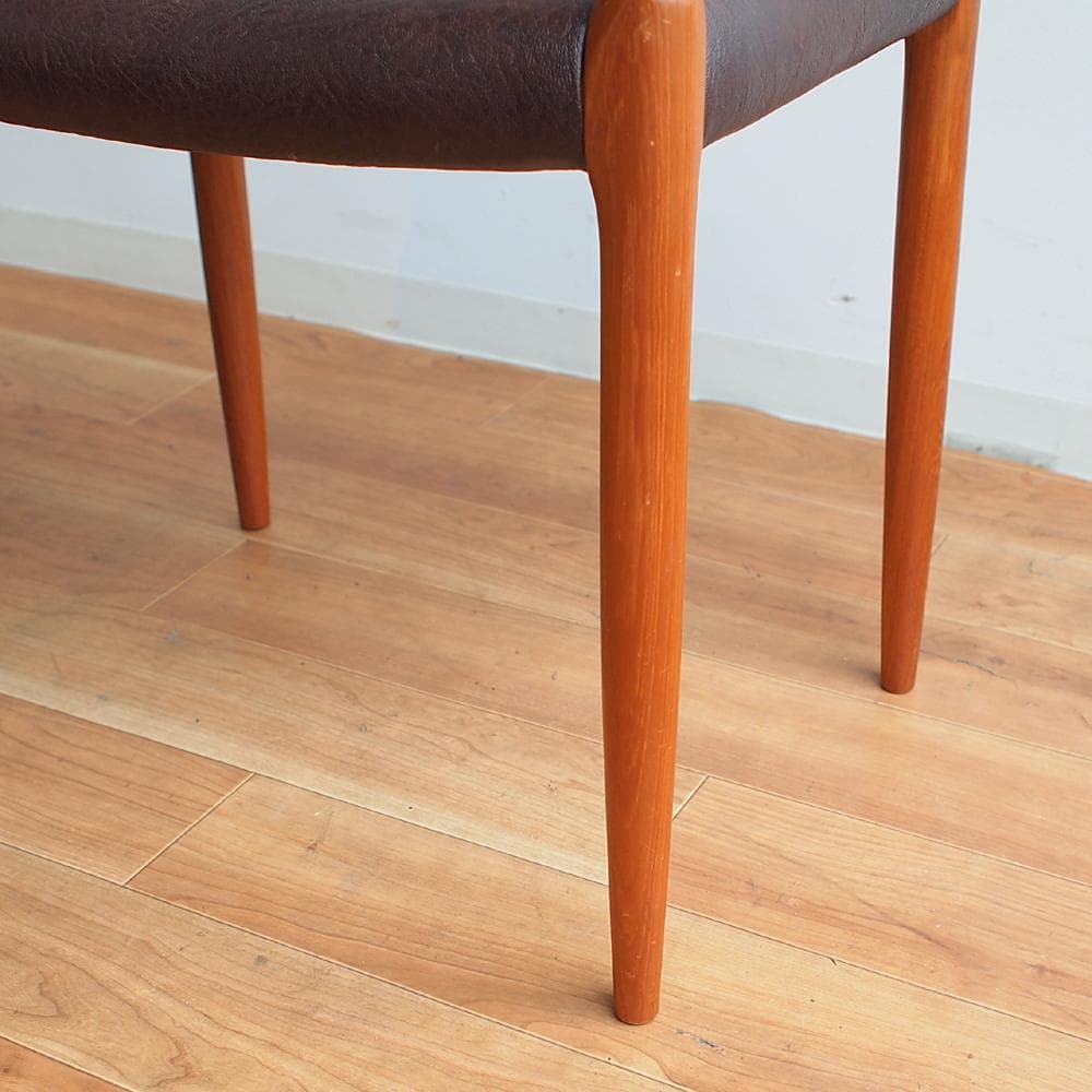 J.L.モラー/J.L. Moller 「No.80A」 チーク材 スツール