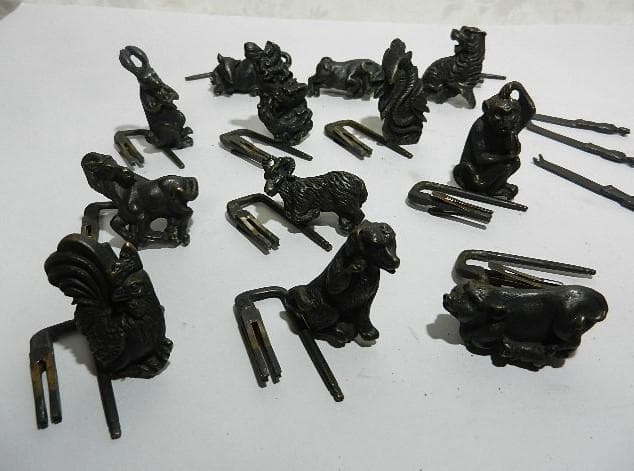 中国骨董動物南京錠１２体（希少な十二支揃）