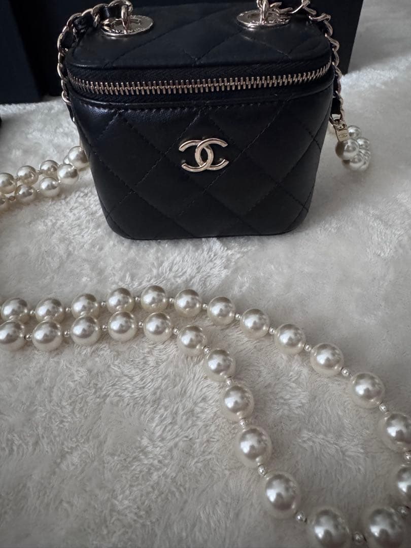 CHANEL パールミニバニティブラック レザー バック