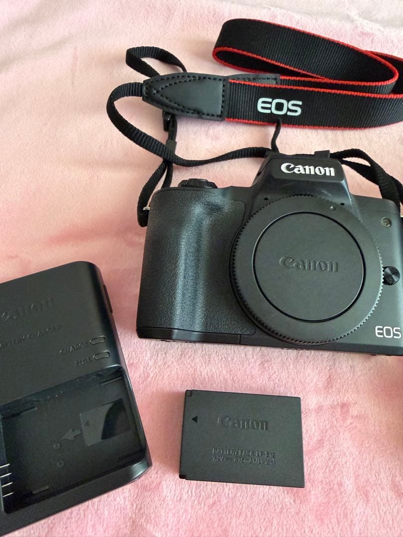 Canon EOS Kiss M ミラーレスカメラセット