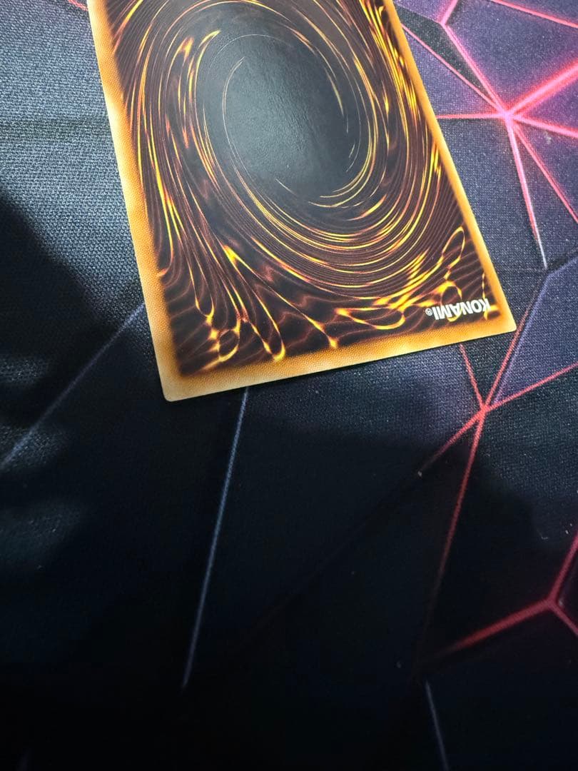 遊戯王 スターダスト·ドラゴン 。セイヴァースタードラゴン ホロ