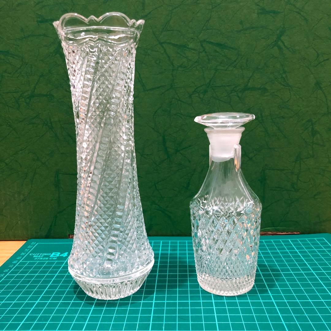 昭和レトロ・ガラス花瓶&醤油差し2セット
