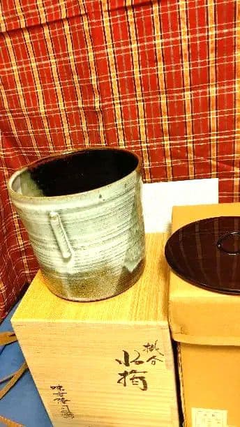 水指、掛分け耳付、味舌隆司作