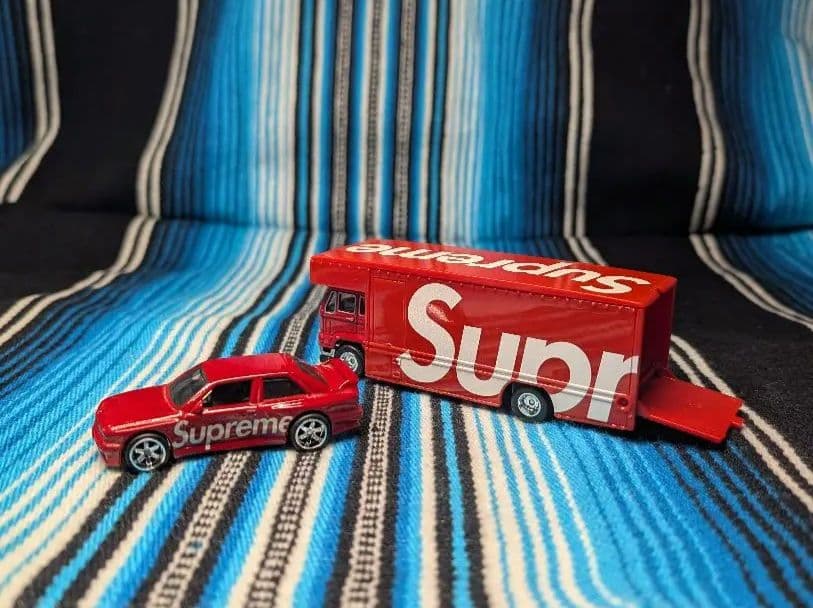Supreme Hot Wheels Fleet Flyer ミニカー BMW