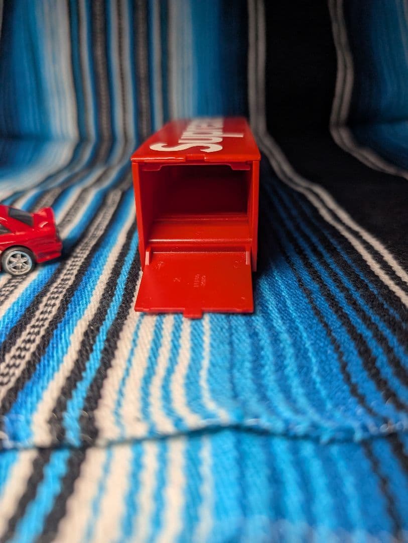 Supreme Hot Wheels Fleet Flyer ミニカー BMW