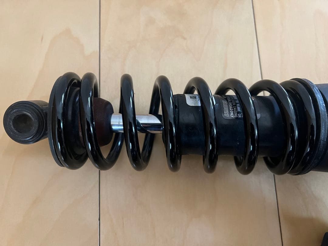 ★レモベル 値下げ）ハーレー FLHXSE 純正サスペンション