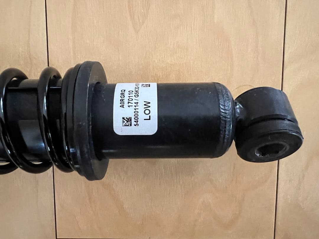 ★レモベル 値下げ）ハーレー FLHXSE 純正サスペンション