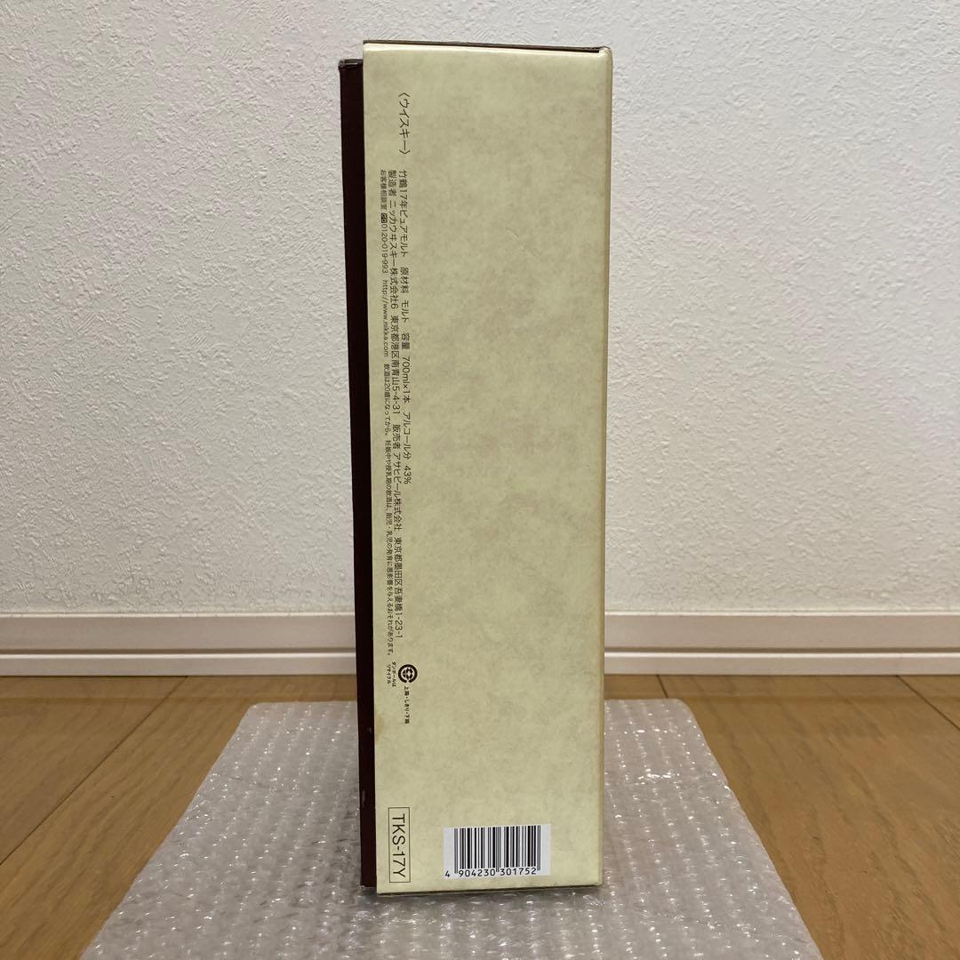 【新品未開封】ニッカウヰスキー 竹鶴 17年 ピュアモルト 700ml 箱あり