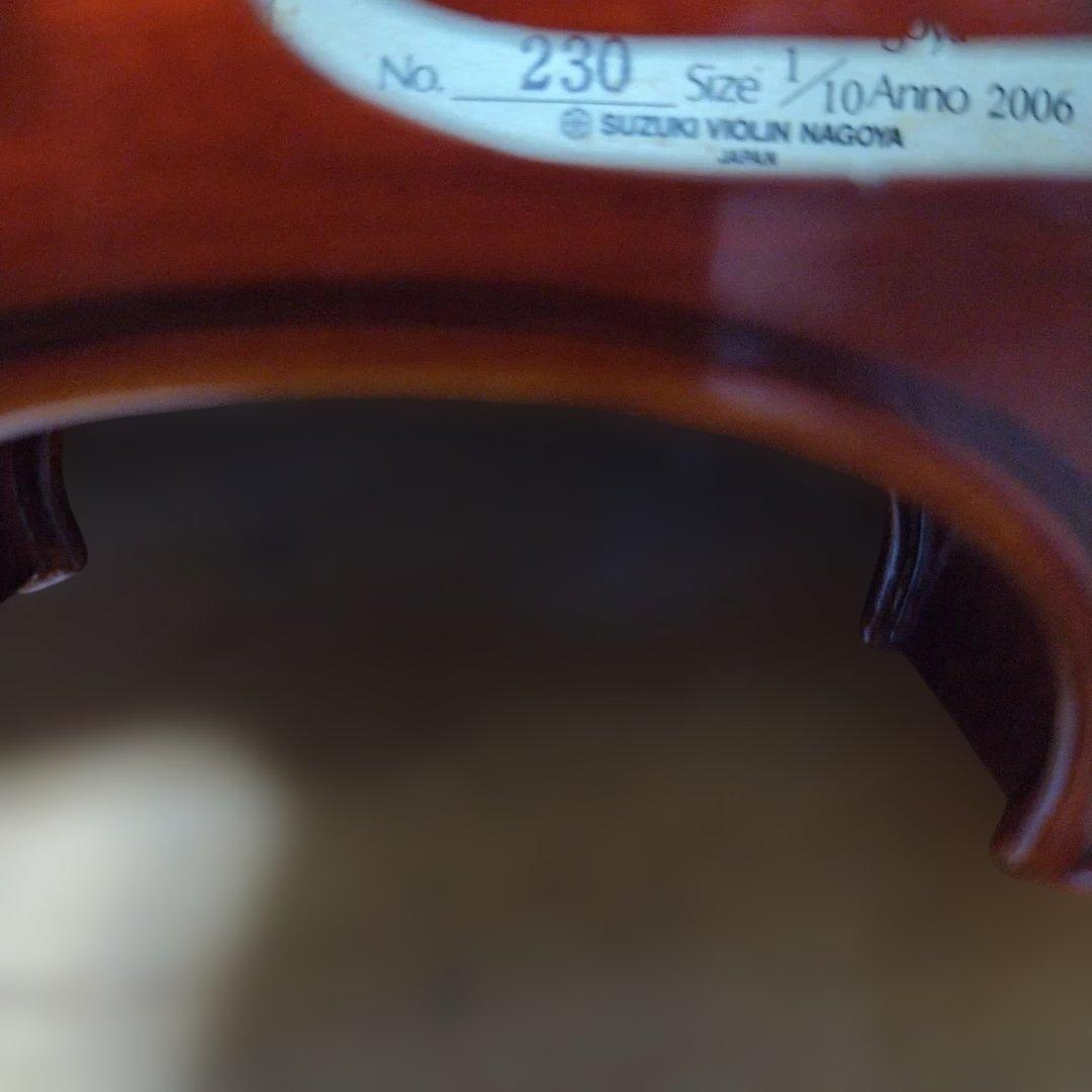 ♥新品未使用スズキ1/10♥4才前後の子供用品番230♥弓ケ―ス松脂付♥値引不可