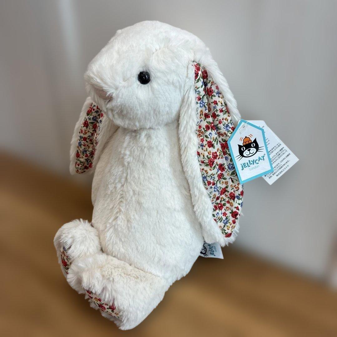 ジェリーキャット ブロッサムバニーMサイズ。ブロッサムクリームバニー。
