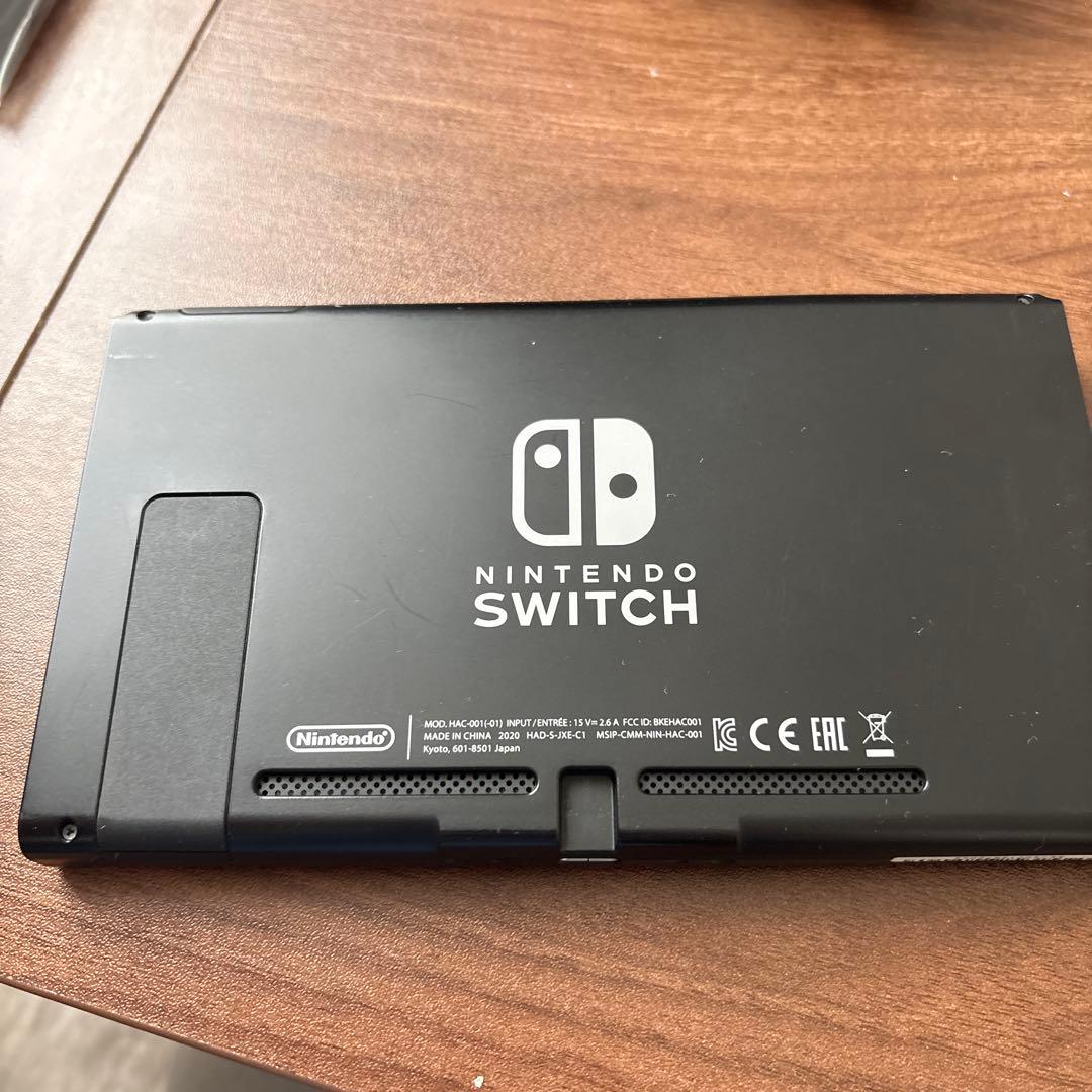 週末特価！Nintendo Switchグレー本体　その他周辺機器とおまけ