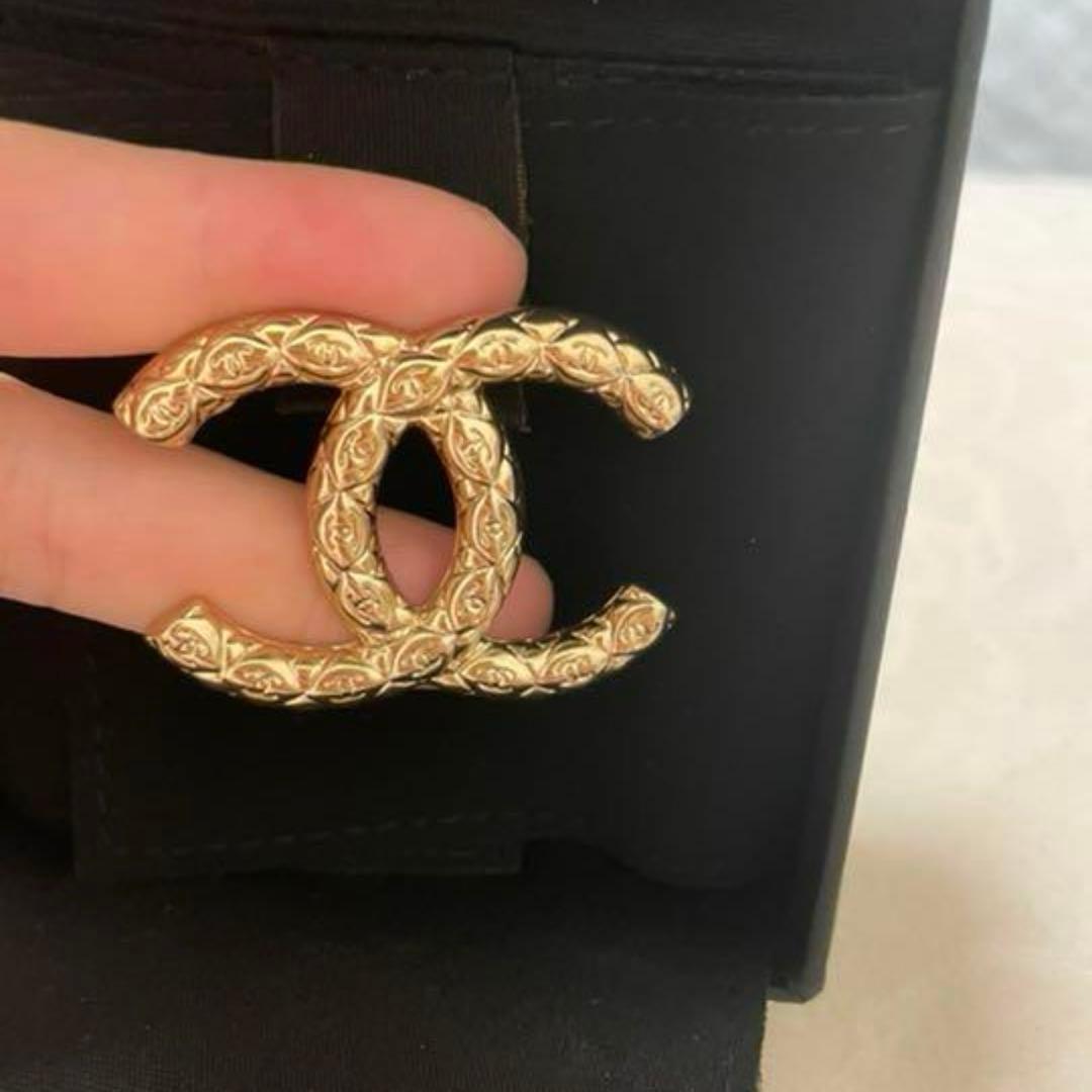 CHANEL シャネルブローチ