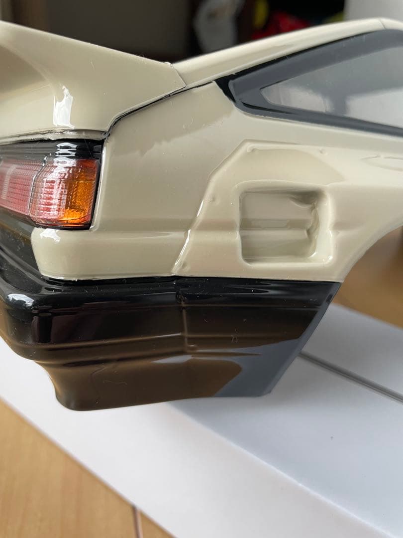 アディクション　PANDEM TOYOTA　AE86 未使用塗装済みボディ