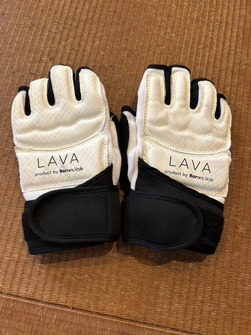 ほぼ未使用LAVAバーネススタイル ボクシング Sサイズ グローブシューズセット