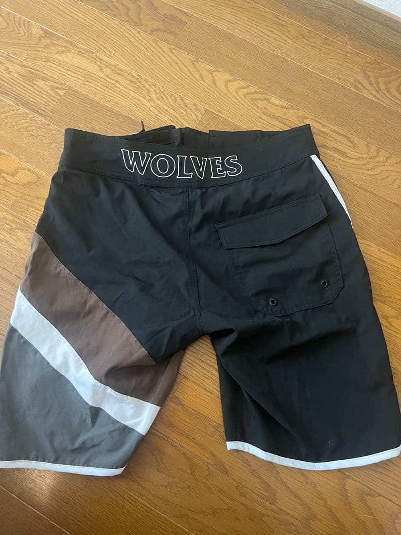 DARC SPORT フィジークサーフパンツ28サイズ WOLVES