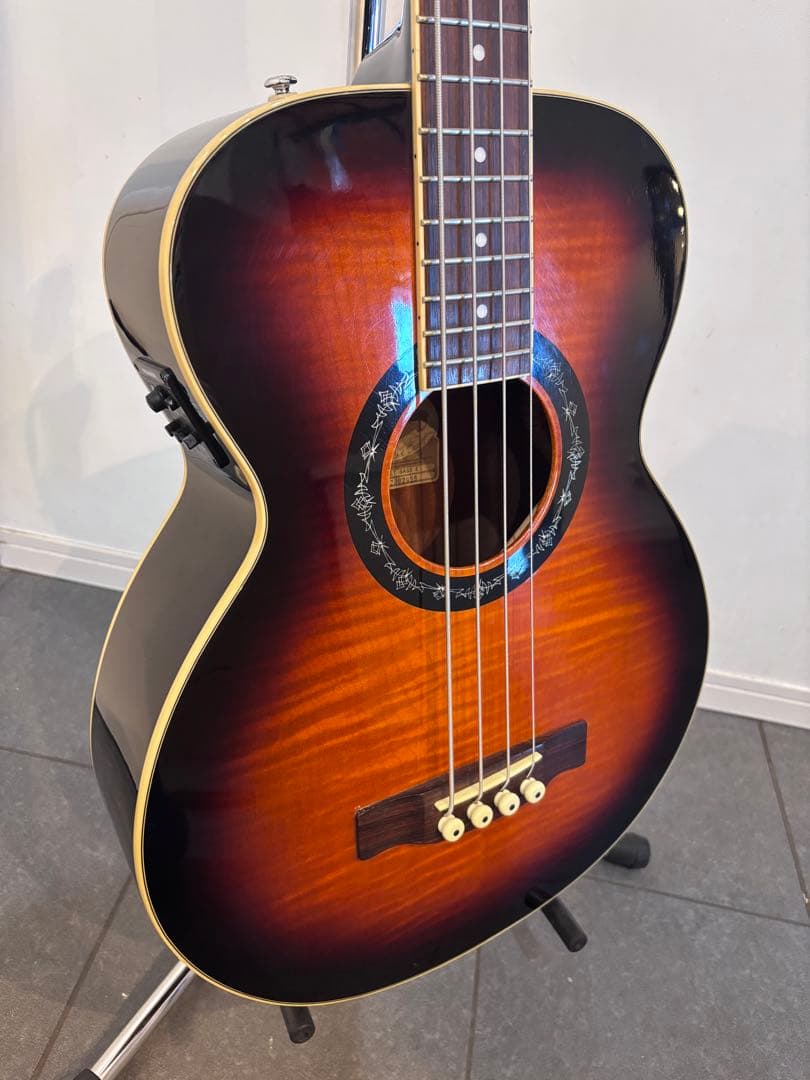 fender アコースティックベース　フェンダー　エレアコベース　ウッドベース