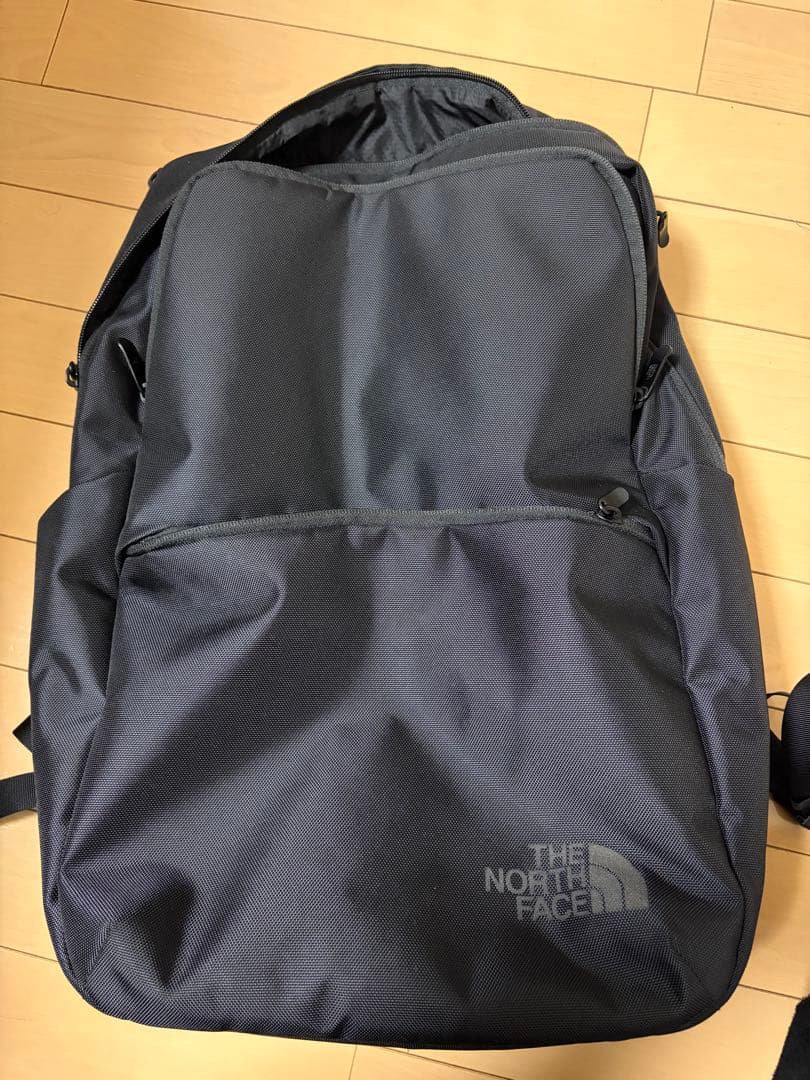 THE NORTH FACE シャトルデイパック　24L(ブラック)