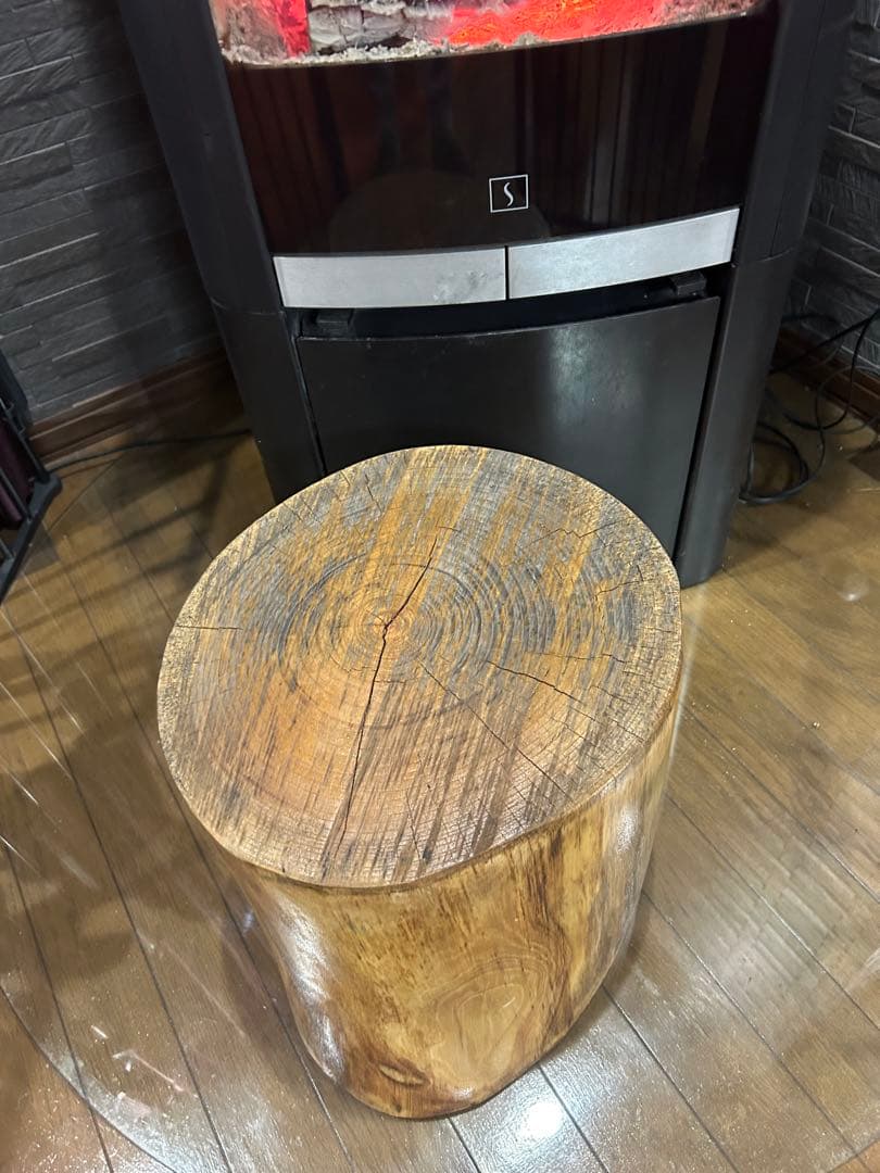 ケヤキ切り株　丸太　スツール　丸太椅子　サイドテーブル　ディスプレイ台