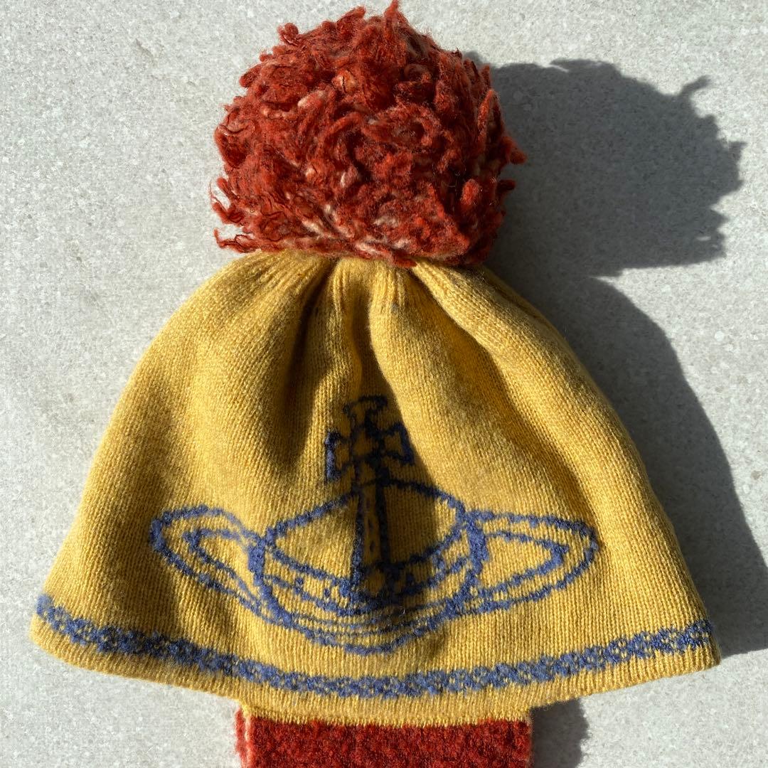 VivienneWestwood 耳当て付ニット帽 ボンボン 暖色 ビビアン