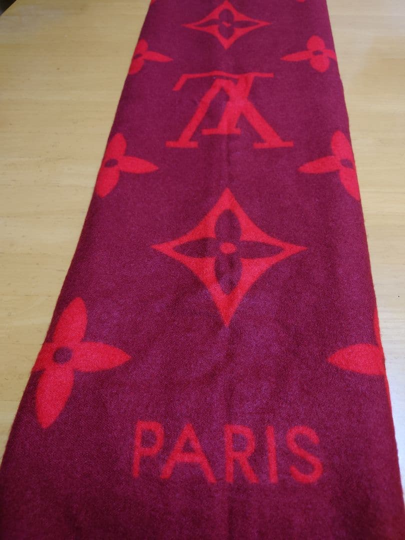 LOUIS VUITTONマフラー 本日限り　早期終了あり