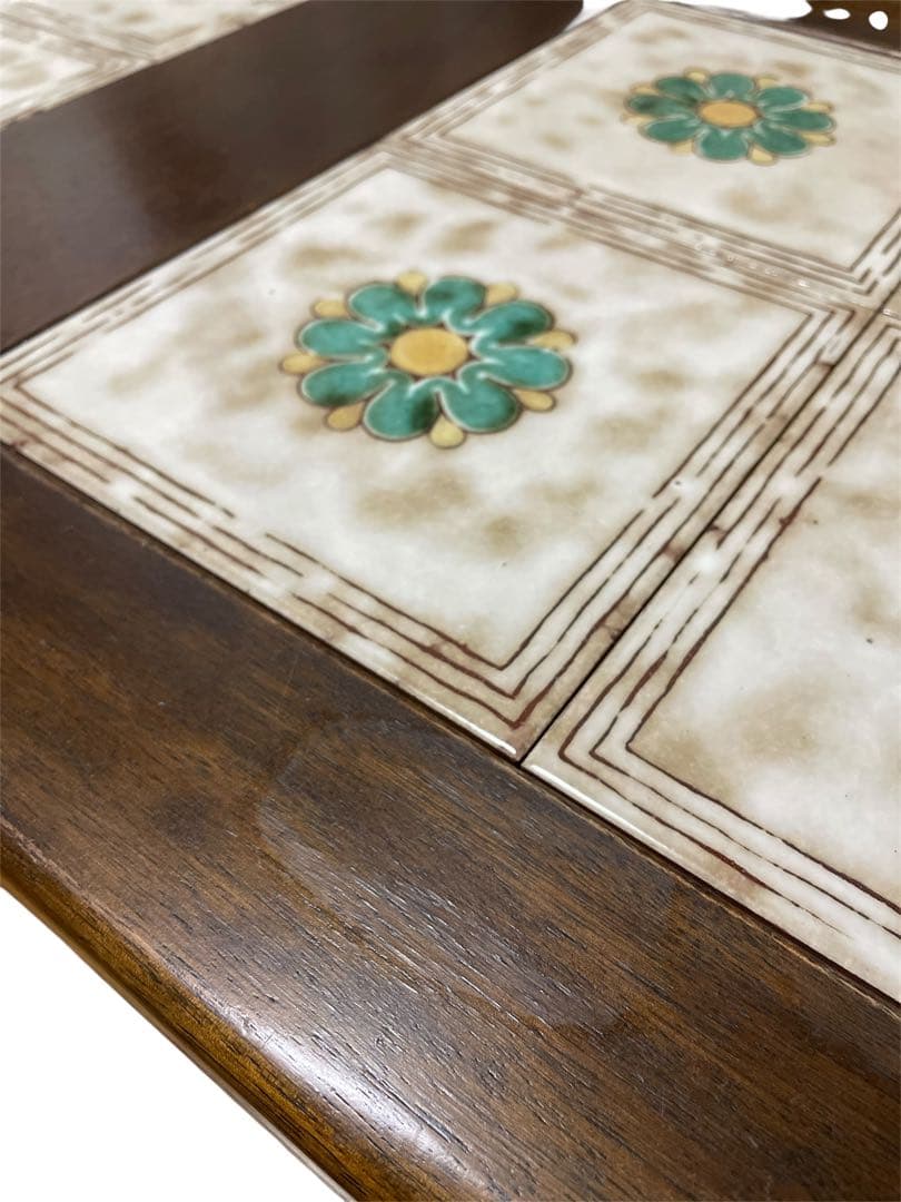 ヴィンテージ　タイルトップローテーブル