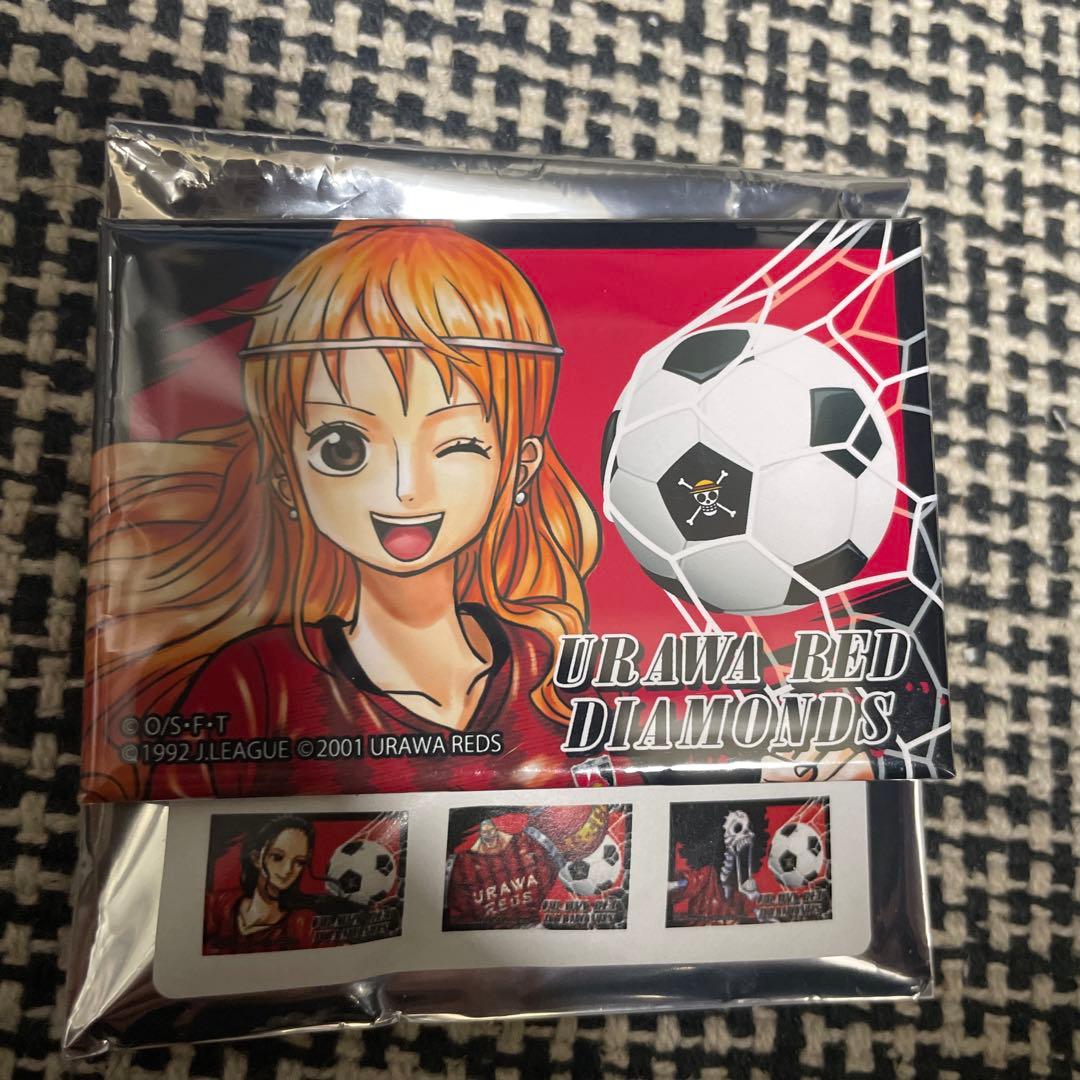 ONE PIECE ワンピース　浦和レッズ コラボ　スクエア 缶バッジ　ナミ