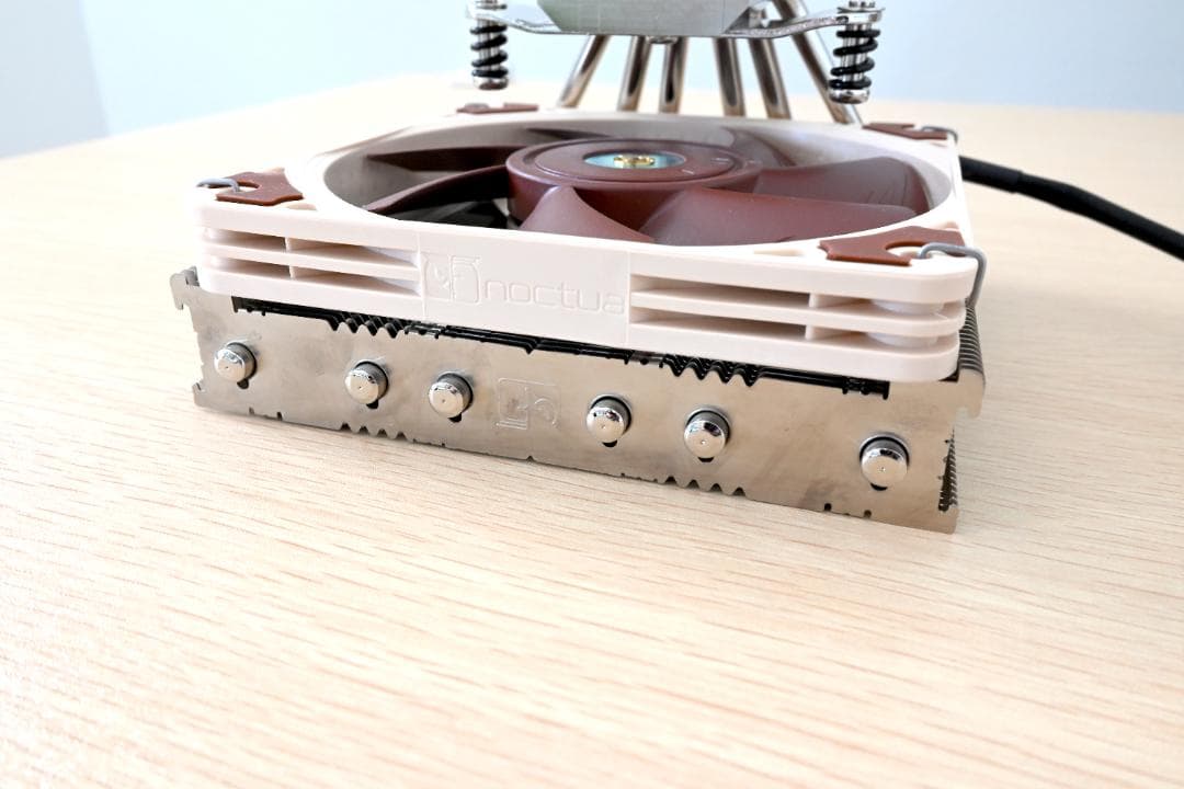 PC用ファン・クーラー nocture NH-L12Sx77