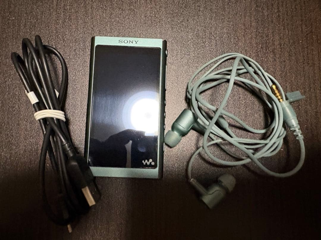 SONY ウォークマン グリーン イヤホン付き