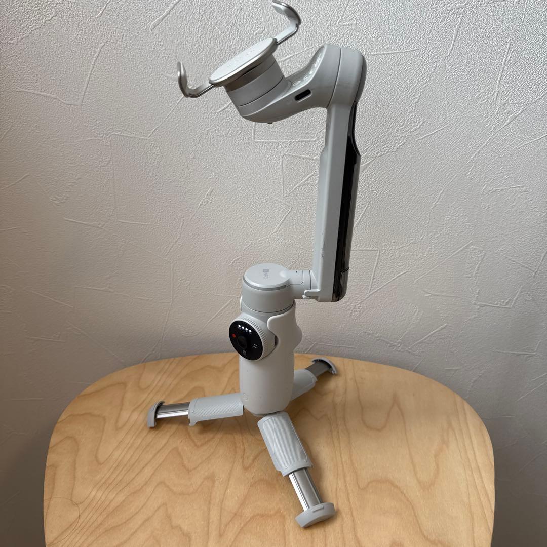 Insta360 Flow Pro 自動追尾機能付き三脚 NFC対応