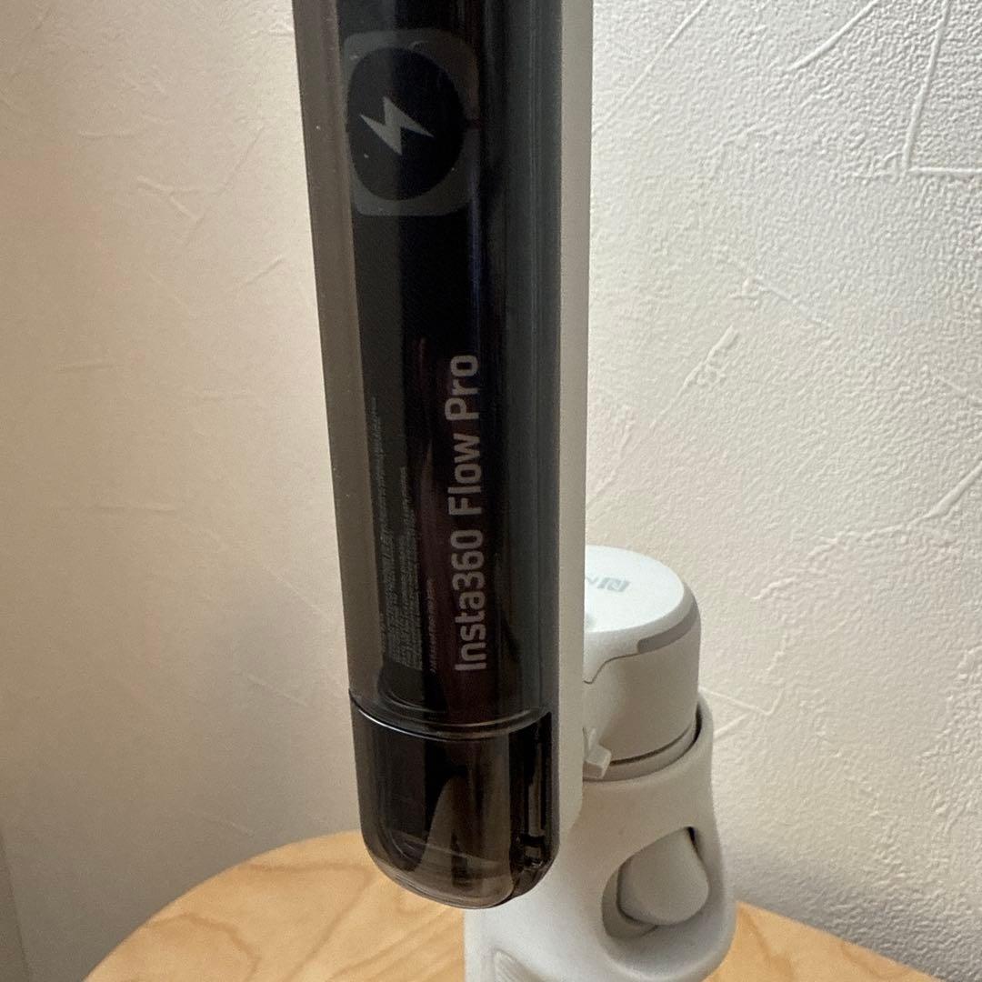 Insta360 Flow Pro 自動追尾機能付き三脚 NFC対応