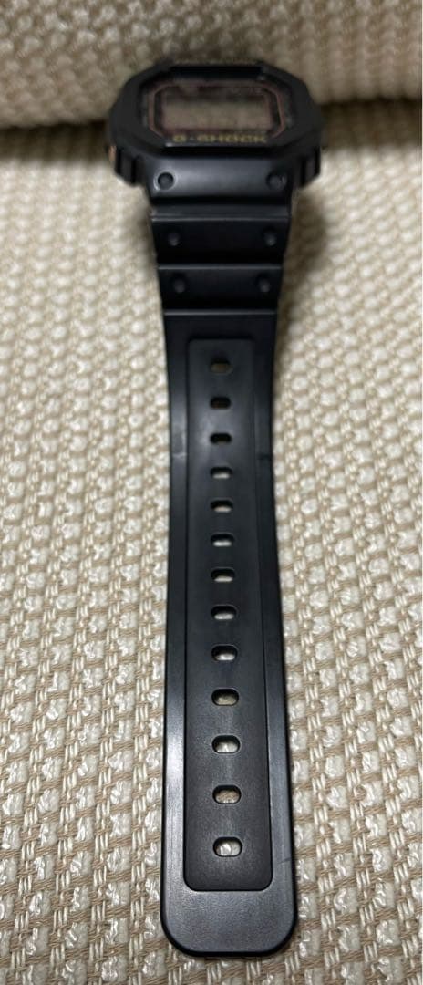 G-SHOCK DW-5030C 30周年記念モデル