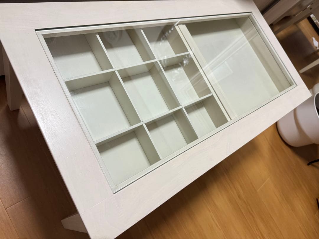 値下げ‼【美品】ガラステーブル　アイボリー　アクセサリー収納