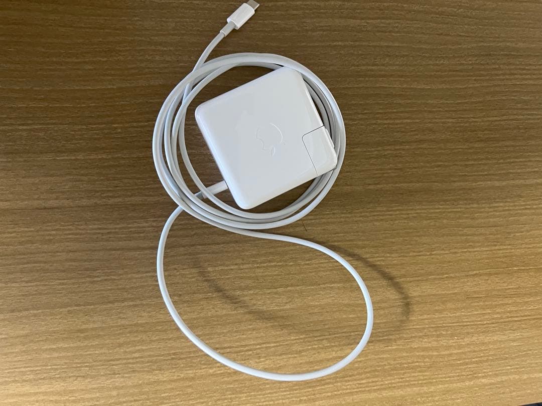 【極美品】MacBook Pro 13インチ M1チップ　512GB 2021