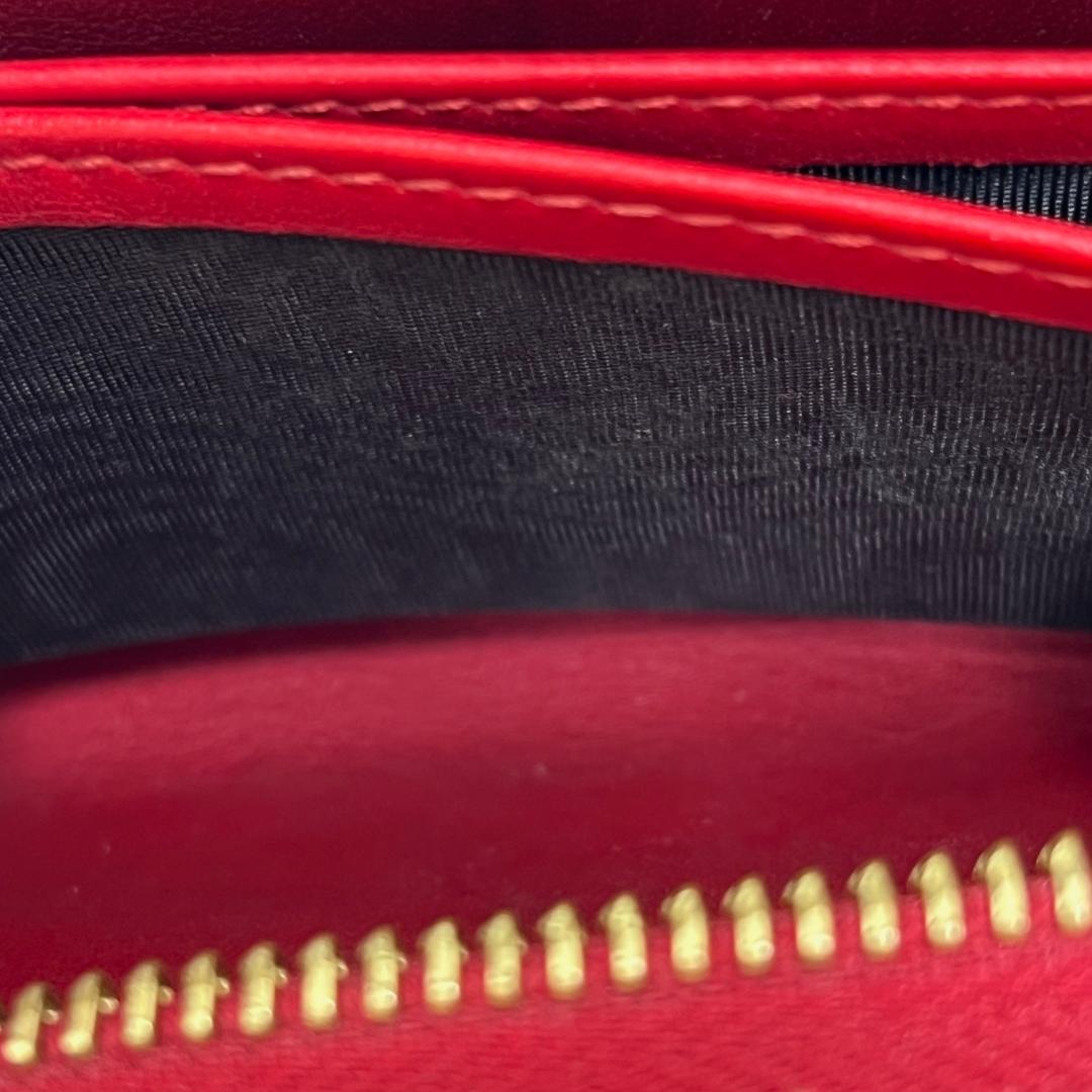 美品✨グッチ　GUCCI　財布　ケース　ラウンドファスナー　レッド