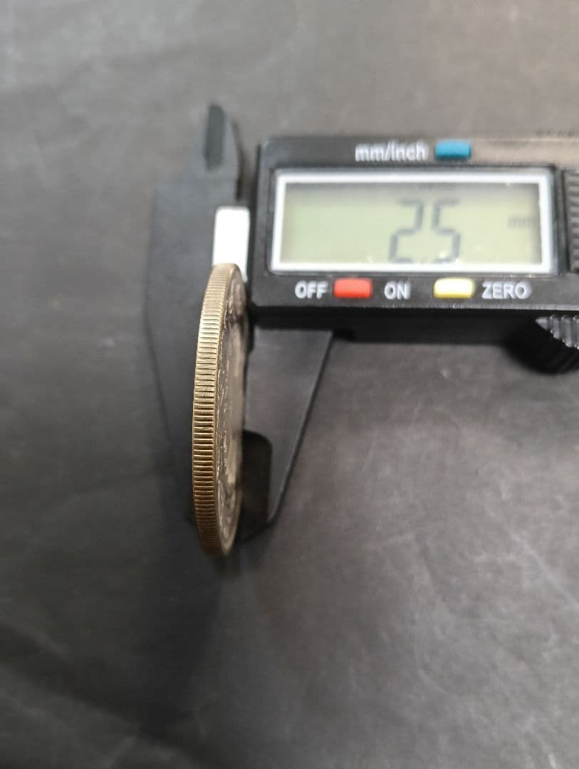 い*み様 旧一円銀貨　明治三年　1円銀貨　明治3年