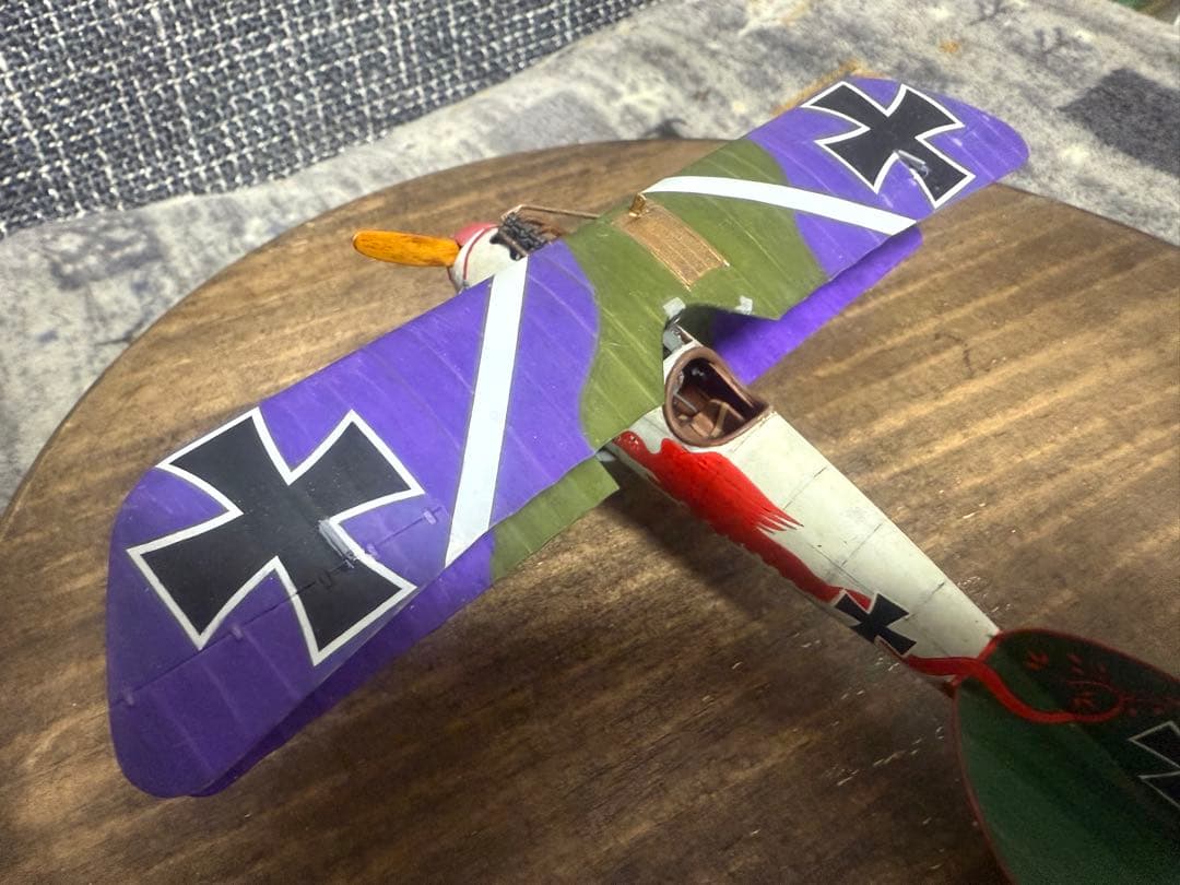 【塗装済完成品】複葉機エデュアルド1/48 アルバトロスAlbatros D.V