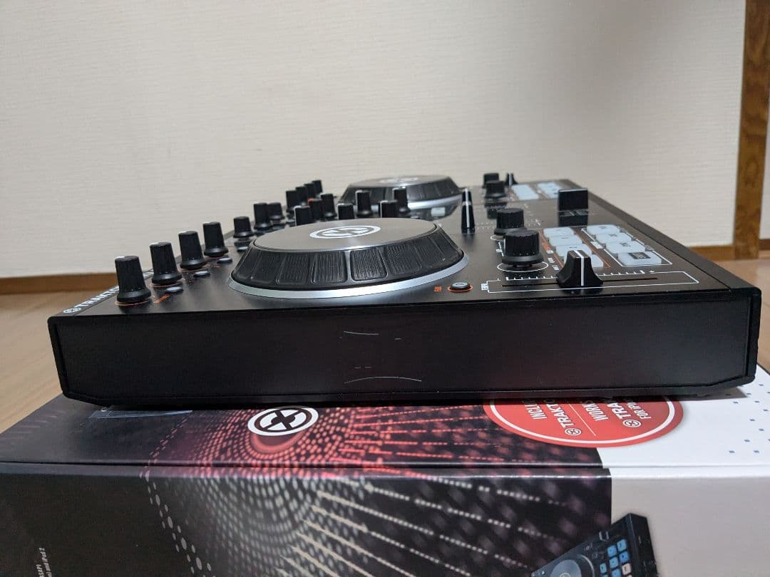 TRAKTOR KONTROL S2 MK2 箱付き 付属品完備
