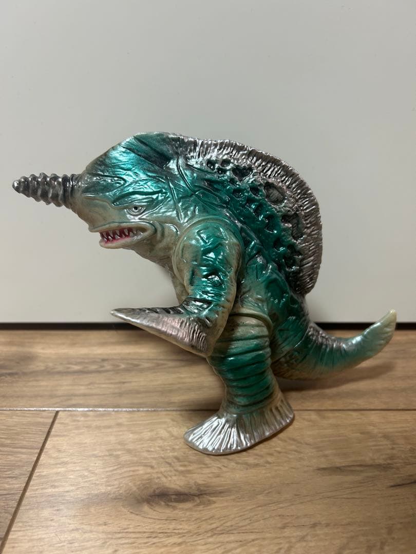 グビラ　gumtaro one up 後藤彩色所