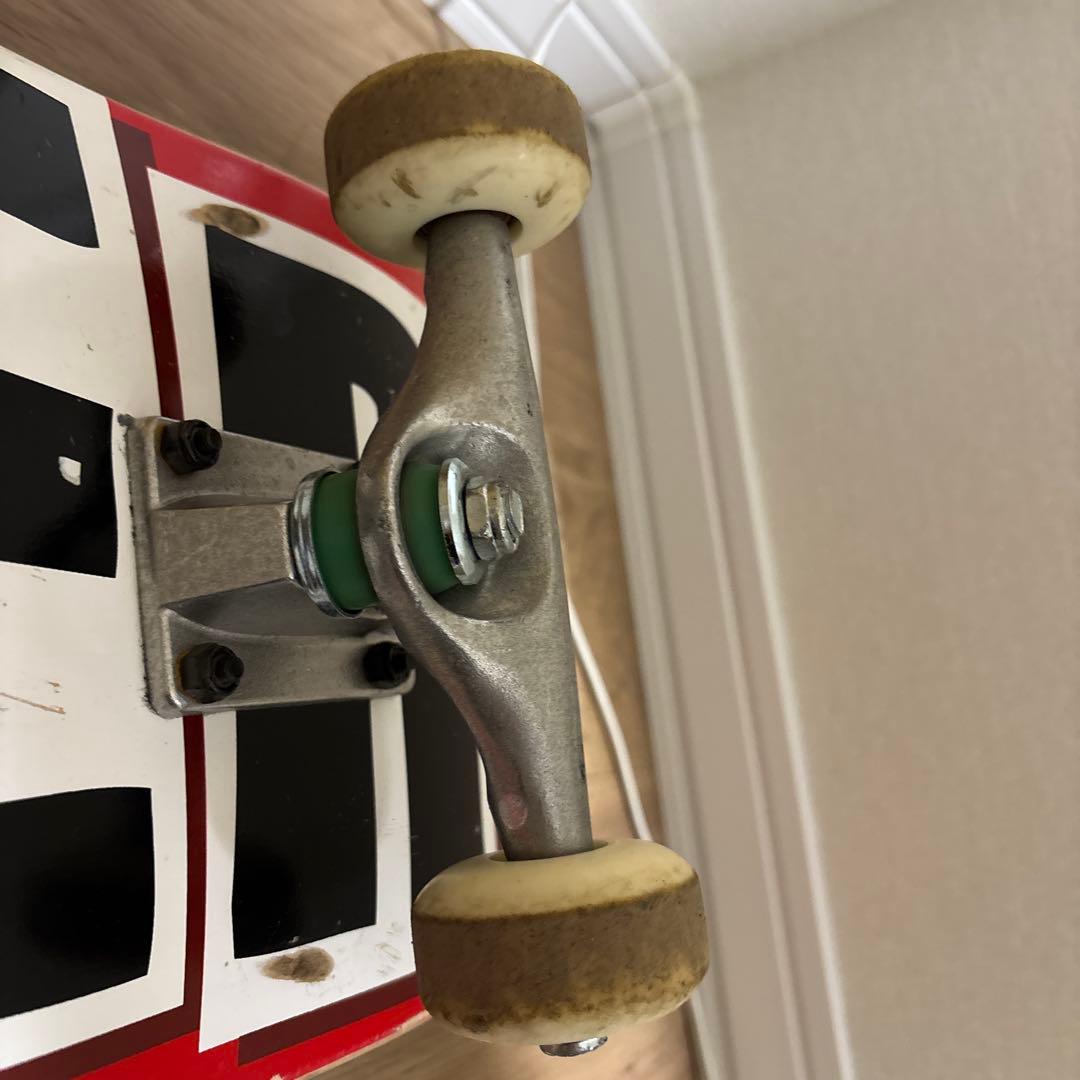 BAKER スケートボード　コンプリート　31インチ　8インチ