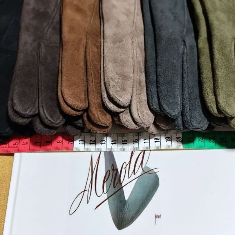 今季 メローラ スエードTANタン色 カシミア黒 グローブ 革手袋 MEROLA