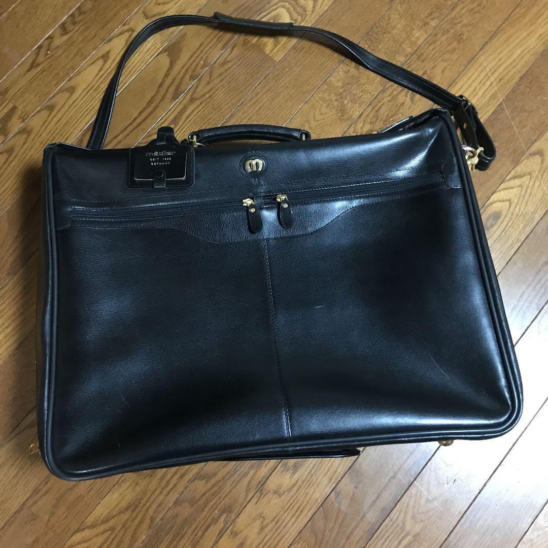 OFOFドイツ マドラー社のレザーガーメントバッグ