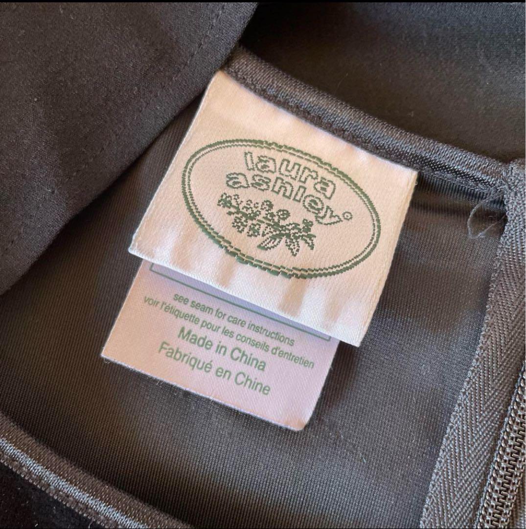 ローラアシュレイ　黒ドレス