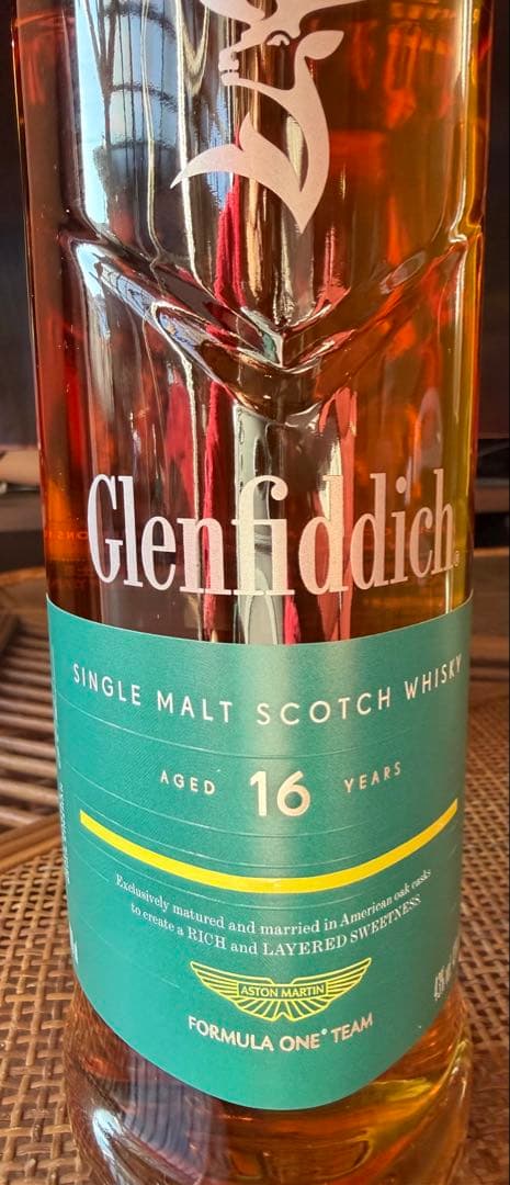 ウイスキー Glenfiddich 16 Years Limited Edition