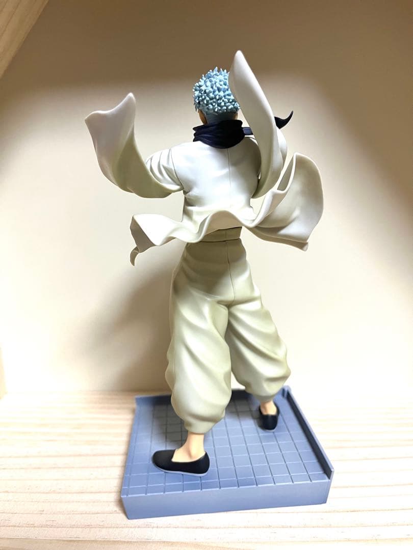 呪術廻戦　五条悟　ジャンプギガ　応募者全員サービス　フィギュア