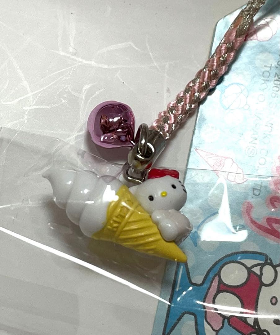 日*1様 ハローキティ 根付 ストラップ　アイスシリーズ　6種